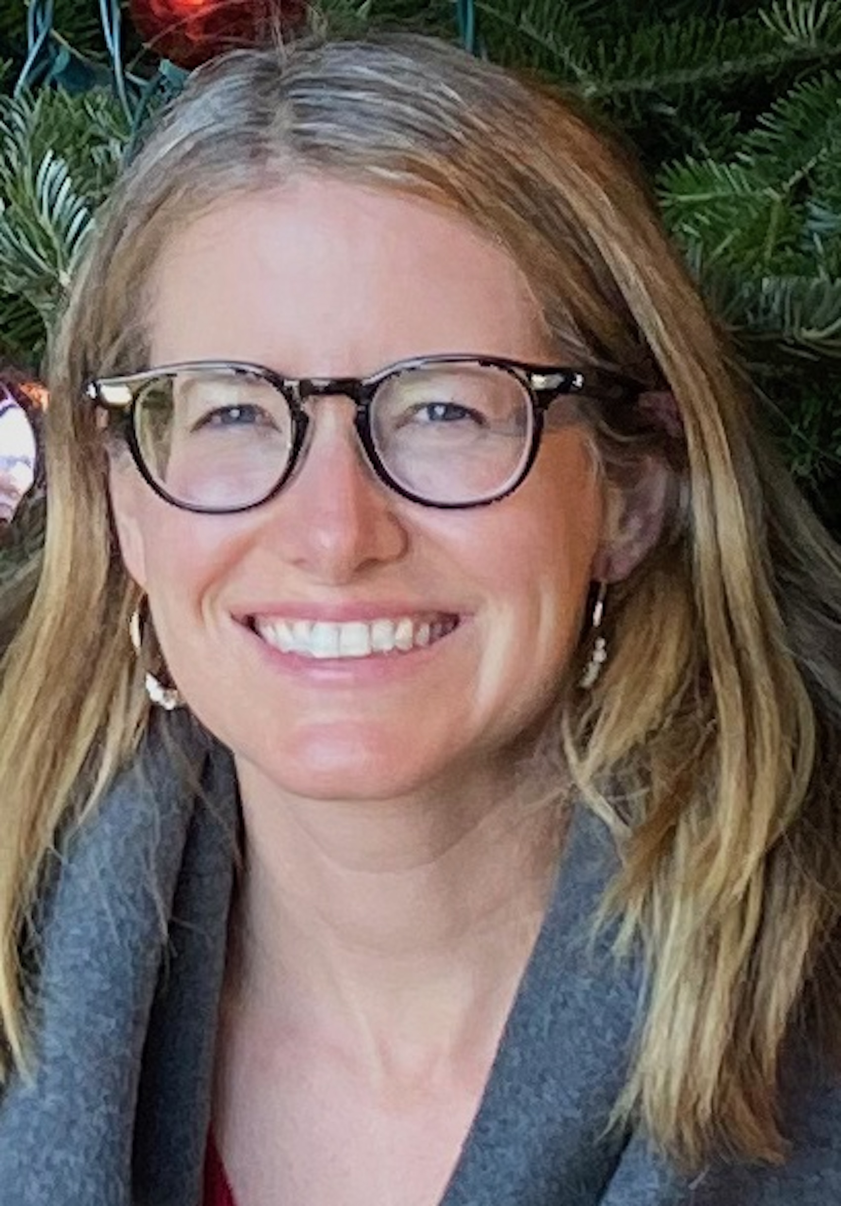 Dr Teresa Skelton